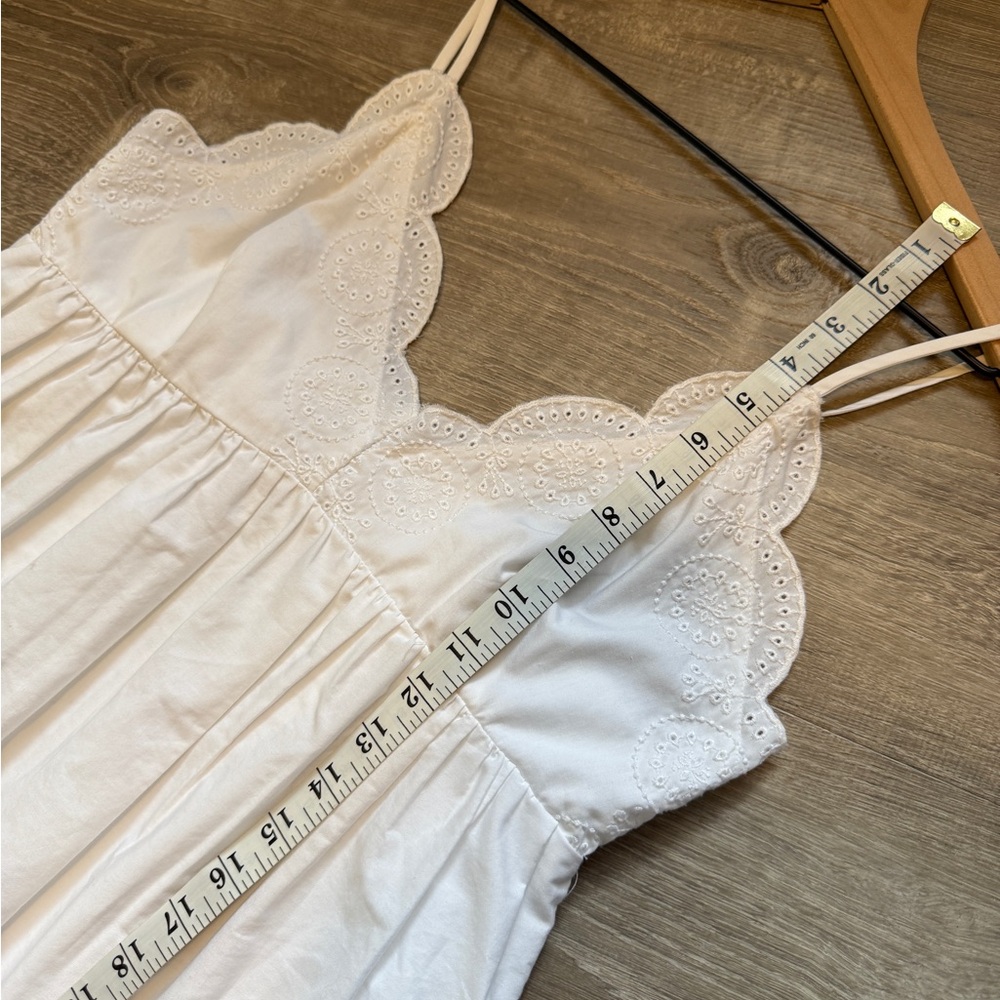 Abercrombie & Fitch White Eyelet Dress-size M - Picture 9 of 12